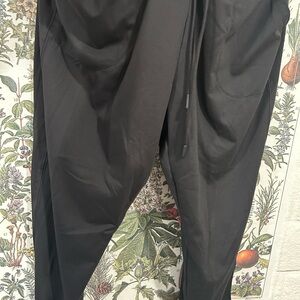 Zac & Rachel Black Joggers with Tapered Leg Design